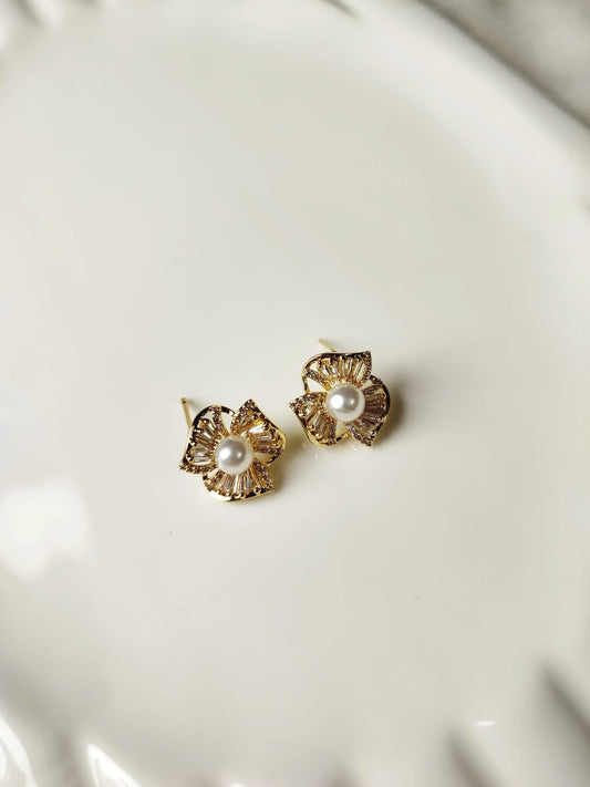 Floral Pearl Studs